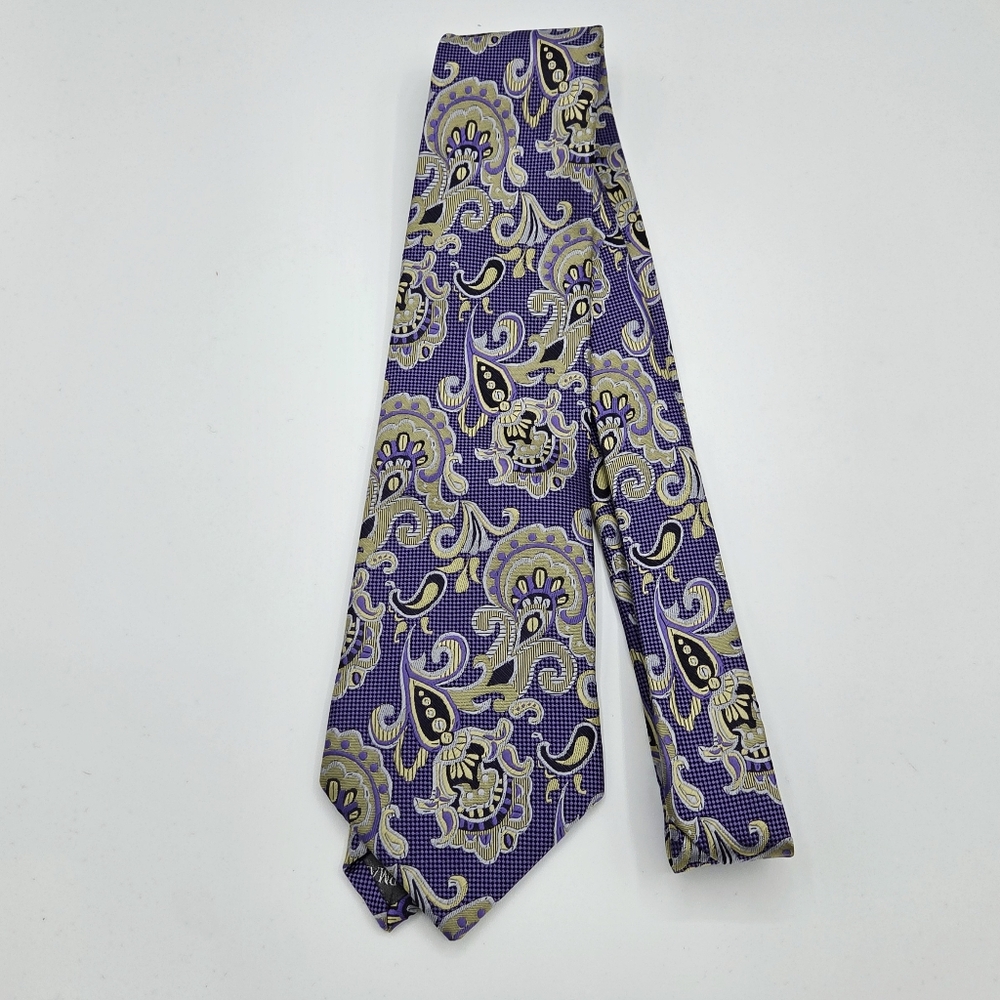 Giorgio Armani Silk Tie Paisley Purple Pale Yellow Black MSRP $200 Made In Italy